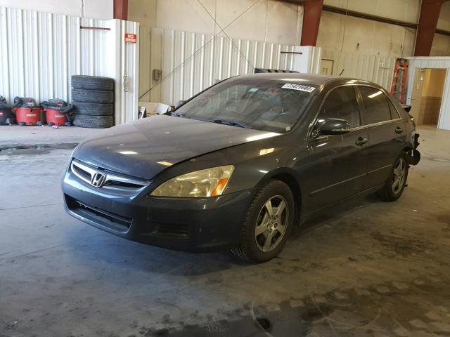 JHMCN36437C002732 - 2007 HONDA ACCORD HYB GRAY photo 2