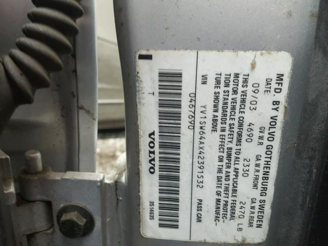 YV1SW64AX42391532 - 2004 VOLVO V70 SILVER photo 10