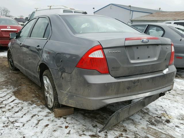 3FAHP0HA5AR390449 - 2010 FORD FUSION SE GRAY photo 3