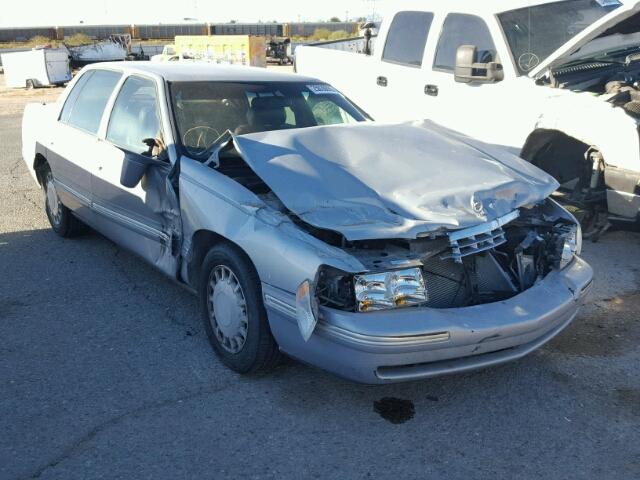 1G6KD54Y2WU769047 - 1998 CADILLAC DEVILLE SILVER photo 1