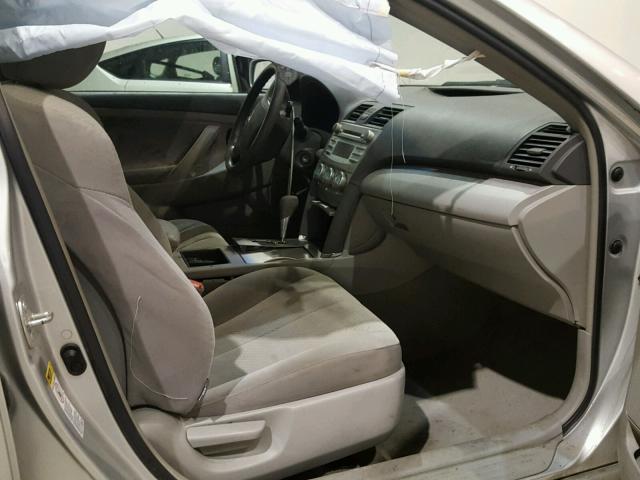 4T1BE46K18U739078 - 2008 TOYOTA CAMRY CE SILVER photo 5