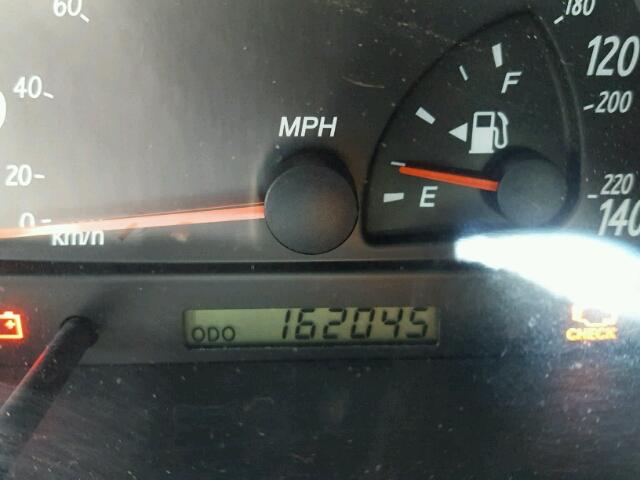 4T1BF30KX2U527660 - 2002 TOYOTA CAMRY LE SILVER photo 8