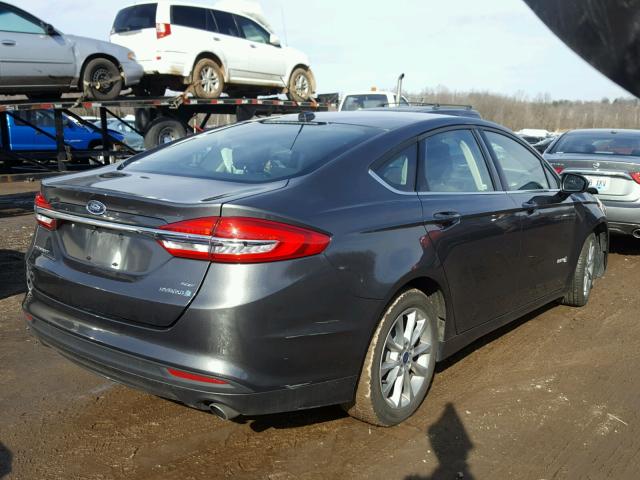 3FA6P0LU7HR317991 - 2017 FORD FUSION SE GRAY photo 4