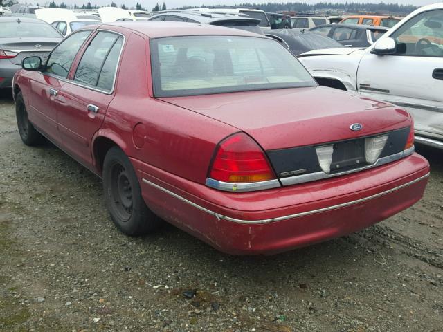 2FAFP71W8WX165733 - 1998 FORD CROWN VICT MAROON photo 3