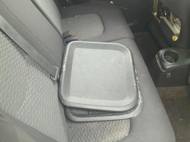 3GNCA13D88S696858 - 2008 CHEVROLET HHR LS SILVER photo 9