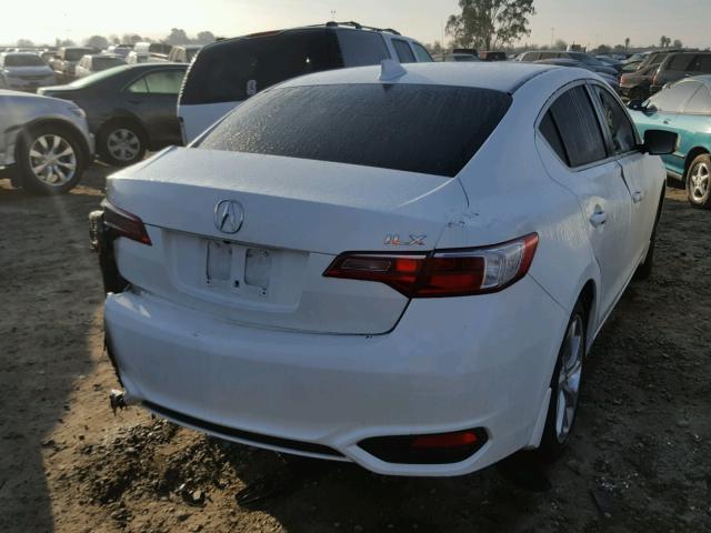 19UDE2F34HA013695 - 2017 ACURA ILX BASE WHITE photo 4