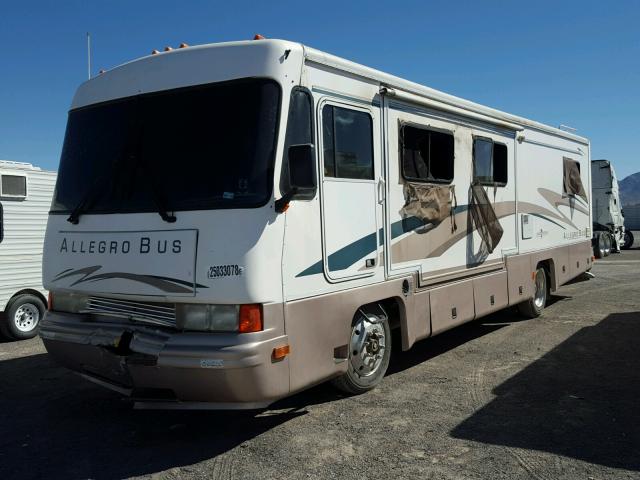 4UZ6XJBC7VC792698 - 1997 FREIGHTLINER CHASSIS X WHITE photo 2