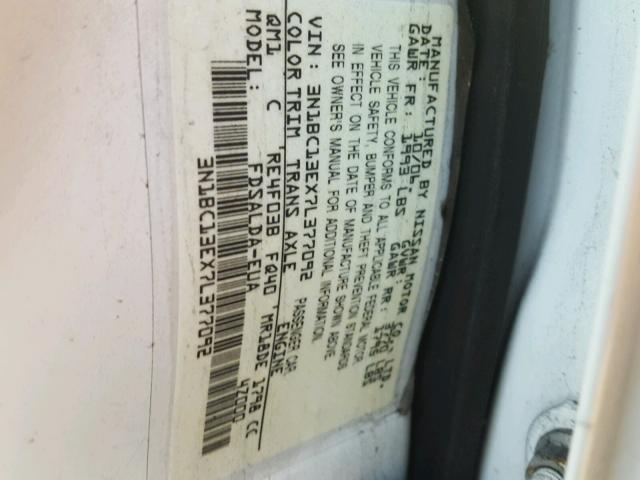 3N1BC13EX7L377092 - 2007 NISSAN VERSA S WHITE photo 10