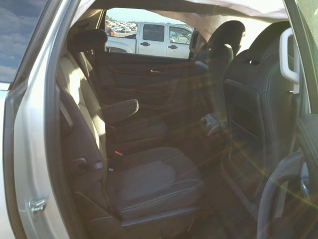 1GNKVHKD4HJ122799 - 2017 CHEVROLET TRAVERSE L SILVER photo 6