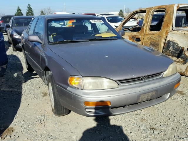 4T1SK12EXSU570810 - 1995 TOYOTA CAMRY LE GRAY photo 1