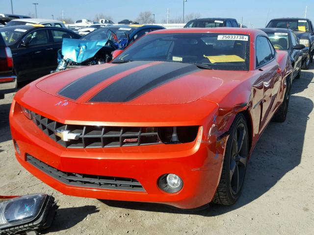 2G1FC1E36D9164349 - 2013 CHEVROLET CAMARO LT ORANGE photo 2