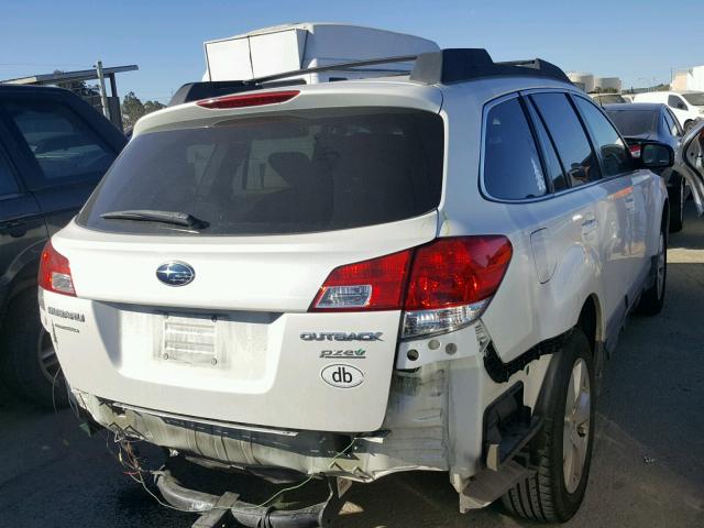 4S4BRBCC0C3291730 - 2012 SUBARU OUTBACK 2. WHITE photo 4