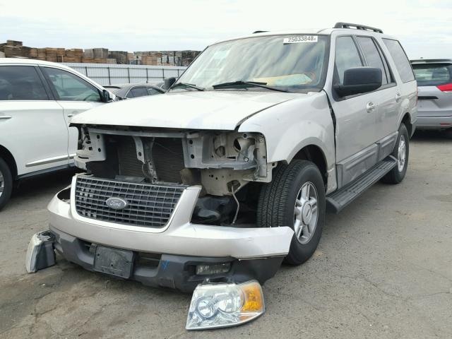 1FMPU15506LA06106 - 2006 FORD EXPEDITION SILVER photo 2