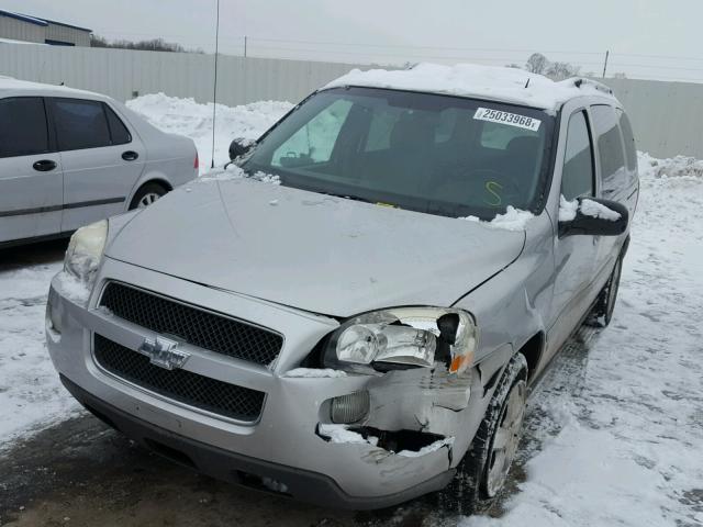 1GNDV33118D162675 - 2008 CHEVROLET UPLANDER L SILVER photo 2