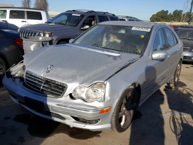 WDBRF52H37A950264 - 2007 MERCEDES-BENZ C 230 SILVER photo 2