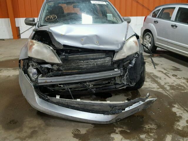 5J6RE48348L800173 - 2008 HONDA CR-V LX SILVER photo 9