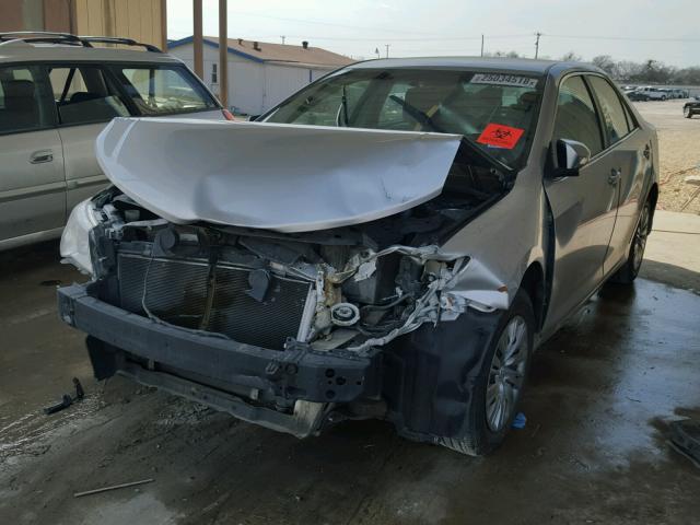 4T4BF1FK6ER412883 - 2014 TOYOTA CAMRY L SILVER photo 2