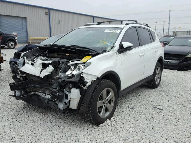 JTMWFREV8FJ042565 - 2015 TOYOTA RAV4 XLE WHITE photo 2