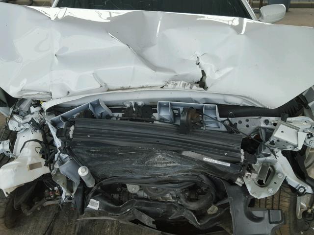 2C3CDXBGXFH742046 - 2015 DODGE CHARGER SE WHITE photo 7