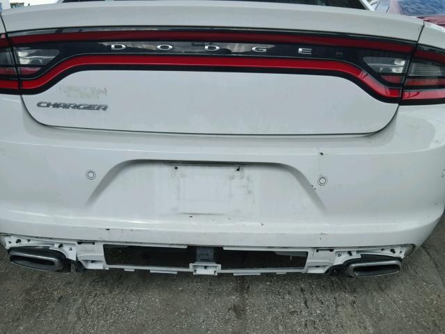 2C3CDXBGXFH742046 - 2015 DODGE CHARGER SE WHITE photo 9