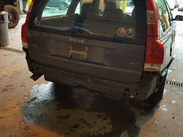 YV1SW592462531489 - 2006 VOLVO V70 2.5T GRAY photo 9