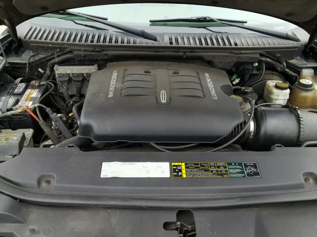 5LMFU27R74LJ41076 - 2004 LINCOLN NAVIGATOR BLACK photo 7