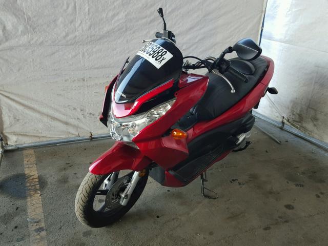 MLHJF2802B5000717 - 2011 HONDA PCX BURGUNDY photo 2