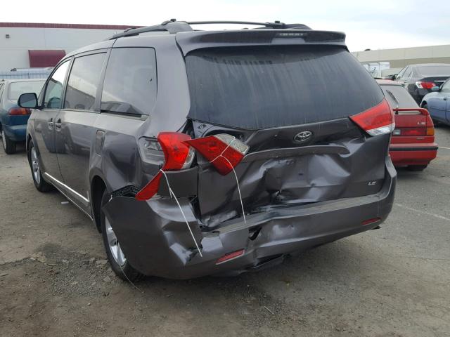 5TDKK3DC8BS149927 - 2011 TOYOTA SIENNA LE GRAY photo 3