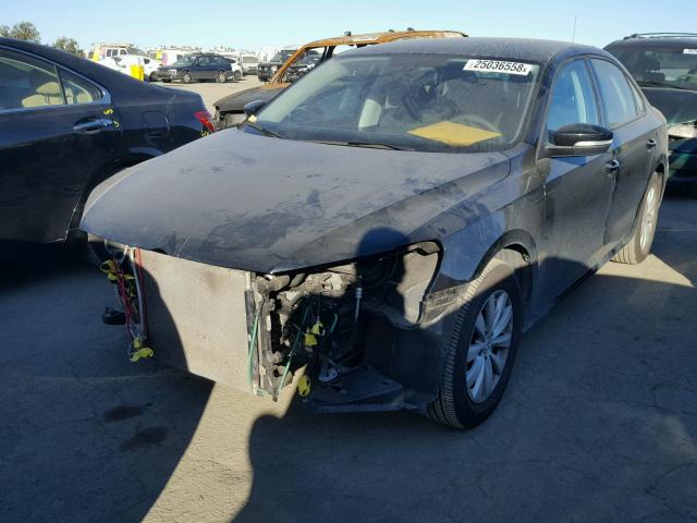1VWAP7A37DC049747 - 2013 VOLKSWAGEN PASSAT S შავი ფოტო 2
