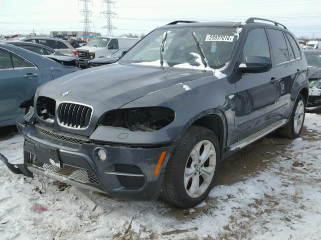 5UXZV4C53CL763820 - 2012 BMW X5 XDRIVE3 GRAY photo 2