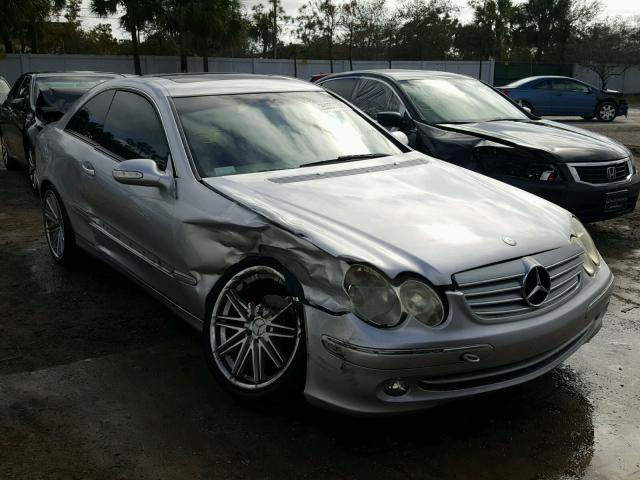 WDBTJ65J75F157915 - 2005 MERCEDES-BENZ CLK 320C SILVER photo 1