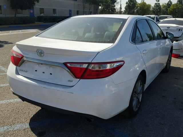 4T1BF1FK9GU162486 - 2016 TOYOTA CAMRY LE WHITE photo 4