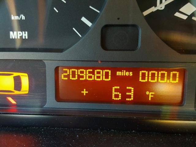 WBAEU33422PF64995 - 2002 BMW 325 XI SILVER photo 8