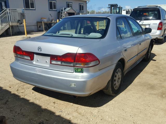 1HGCF86671A087110 - 2001 HONDA ACCORD VAL SILVER photo 4