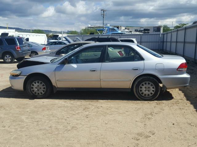 1HGCF86671A087110 - 2001 HONDA ACCORD VAL SILVER photo 9