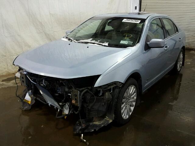 3FADP0L3XAR110063 - 2010 FORD FUSION HYB BLUE photo 2