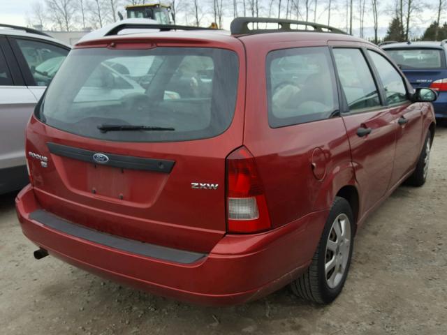 1FAFP36N55W284407 - 2005 FORD FOCUS ZXW RED photo 4