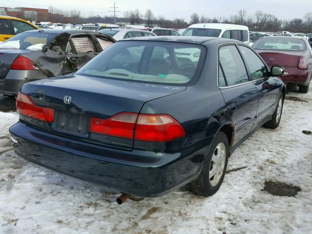 1HGCG5670YA051080 - 2000 HONDA ACCORD SE GREEN photo 4