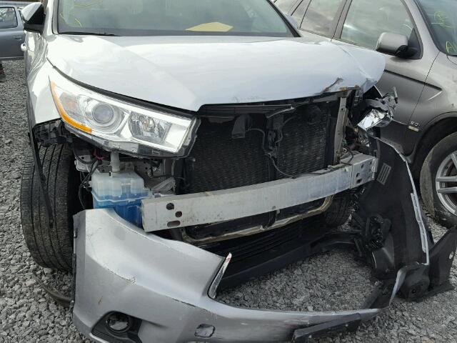 5TDZKRFH4ES015656 - 2014 TOYOTA HIGHLANDER SILVER photo 9