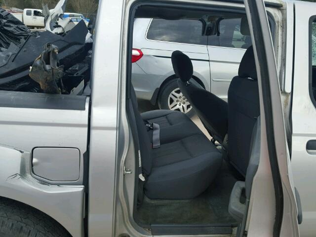 1N6ED27T64C401429 - 2004 NISSAN FRONTIER C SILVER photo 6