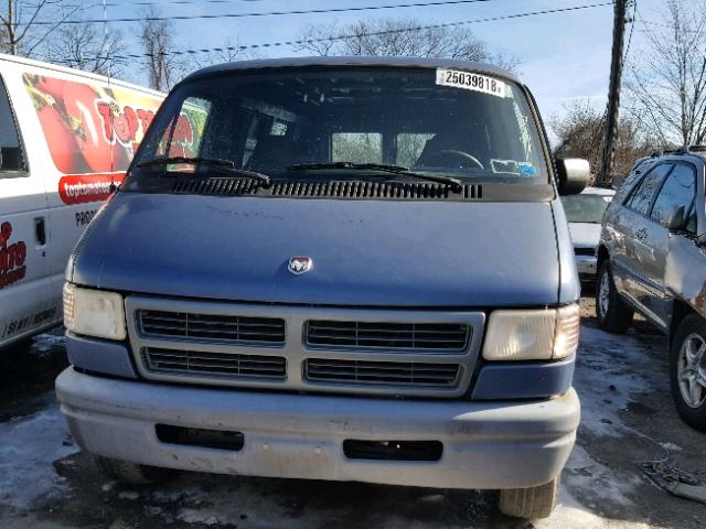 2B7HB21Y9TK171121 - 1996 DODGE RAM VAN B2 BLUE photo 9