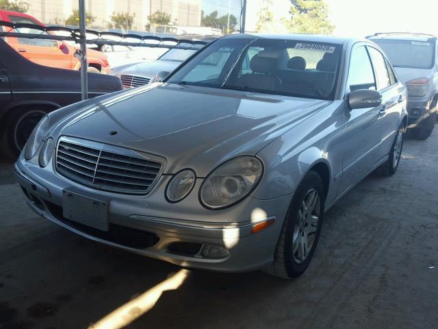 WDBUF65J93A328521 - 2003 MERCEDES-BENZ E 320 SILVER photo 2