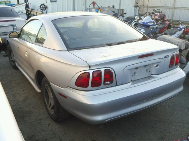 1FAFP4045WF220309 - 1998 FORD MUSTANG SILVER photo 3