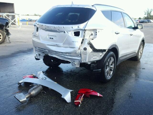 5XYZU3LB2FG275009 - 2015 HYUNDAI SANTA FE S SILVER photo 4