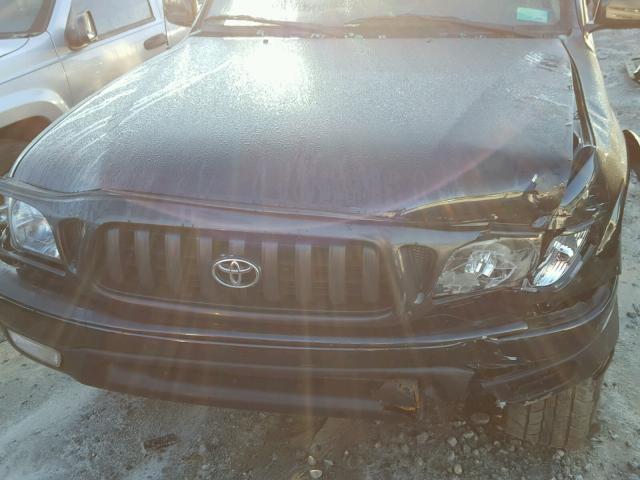 5TEGN92N12Z051832 - 2002 TOYOTA TACOMA DOU BLACK photo 7