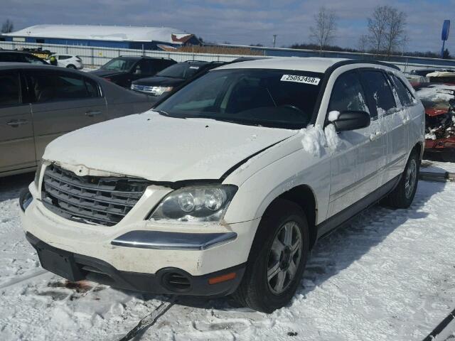 2C4GM68425R549578 - 2005 CHRYSLER PACIFICA T WHITE photo 2