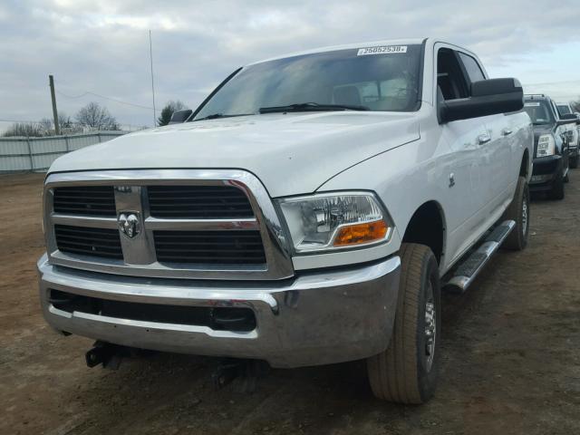 3D7UT2CL0BG515918 - 2011 DODGE RAM 2500 WHITE photo 2