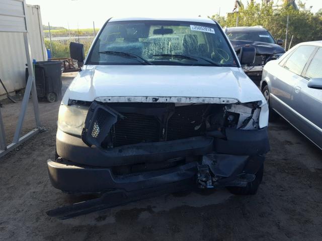 1FTRF12205NB54809 - 2005 FORD F150 WHITE photo 9