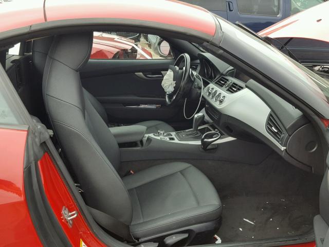 WBALM53519E160777 - 2009 BMW Z4 SDRIVE3 RED photo 6
