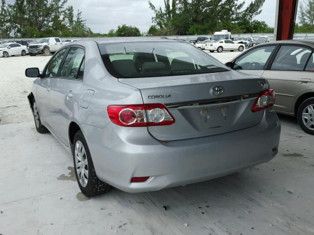 2T1BU4EE6DC929646 - 2013 TOYOTA COROLLA BA SILVER photo 3